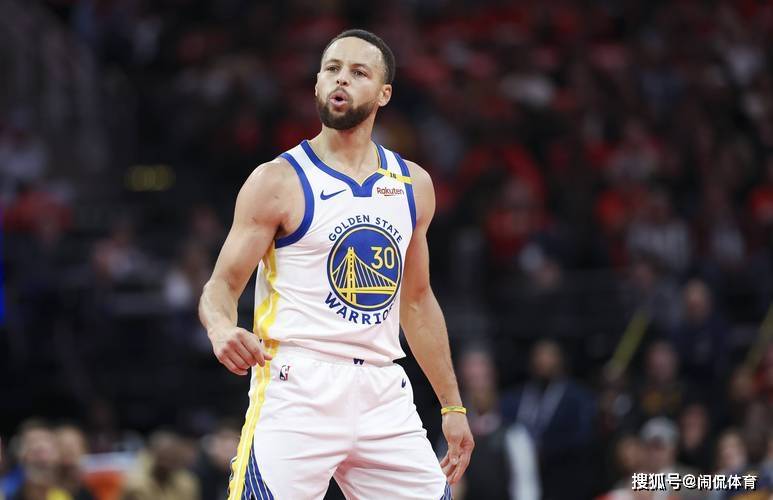 体育赛事-杜布瓦5回合4次击倒约书亚