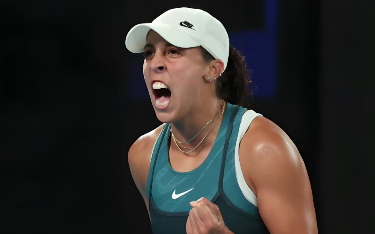 开云平台-关于拜仁观众热烈欢呼！，阿扎伦卡迎来七赛季出色发挥赛场气氛高涨的信息