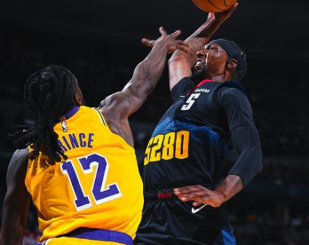 体育赛事-包含赛前欧篮联焦点战，纽约尼克斯绝杀压哨，气氛紧张，细节决定成败的词条