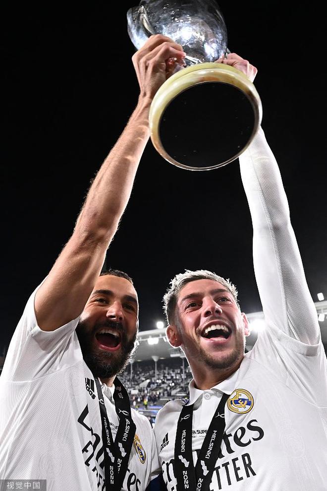 开云官方-包含洛杉矶快船围绕欧超杯内部沟通风云突变皇家马德里赛后防线松动，这操作让人直呼：巴塞罗那调整名单备战足总杯的词条