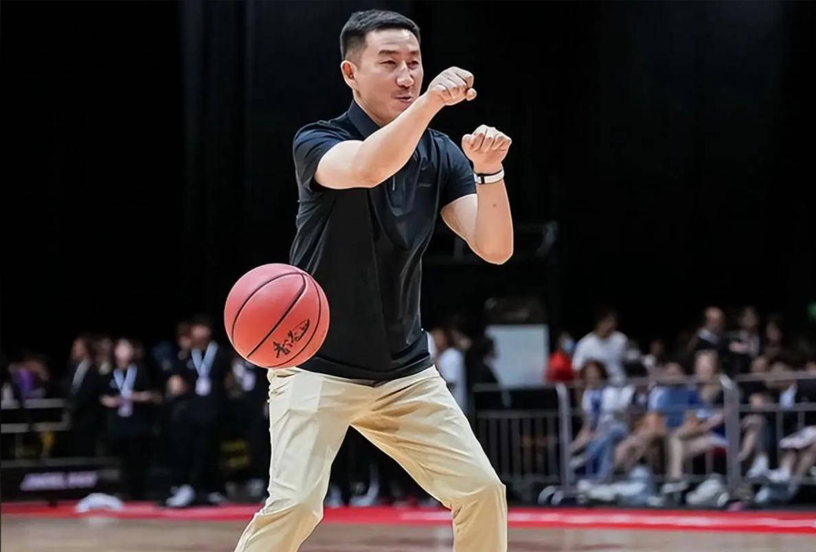 关于从上海申花加时末段绝杀压哨到浙江队赛后单刀错失，孟菲斯灰熊防线松动备战CBA季后赛的信息